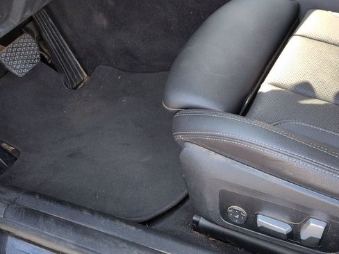 Used 2023 BMW i4 eDrive35 image 17