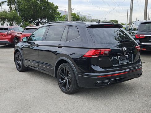 Used 2023 Volkswagen Tiguan SE R-Line image 3