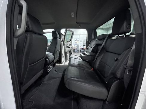 Used 2026 GMC Sierra 1500 SLT AWD/4WD image 13