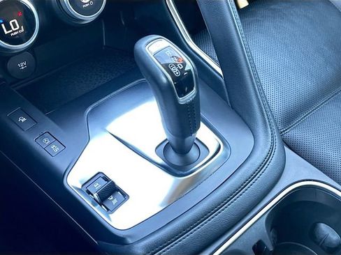 Used 2020 Jaguar E-PACE Base image 16