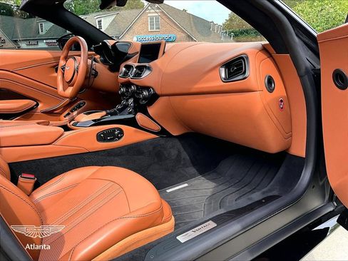 Used 2023 Aston Martin V8 Vantage Roadster RWD image 14