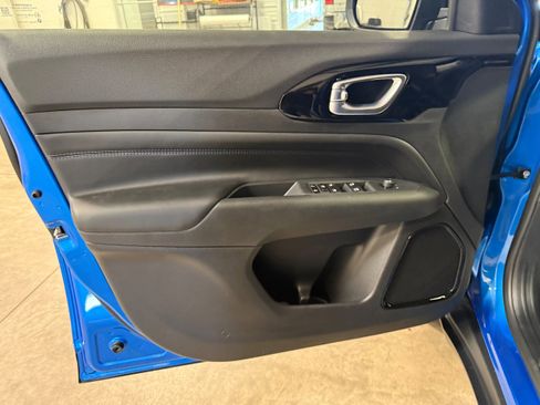 New 2026 Jeep Compass Latitude image 27