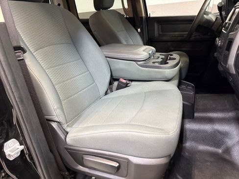 Used 2018 RAM 2500 Tradesman w/ Chrome Appearance Group image 52