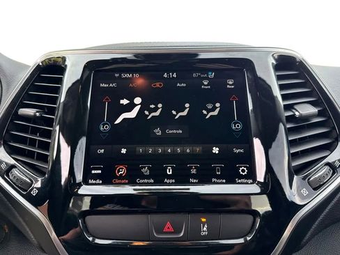Used 2022 Jeep Cherokee Limited w/ Elite Package AWD/4WD image 21