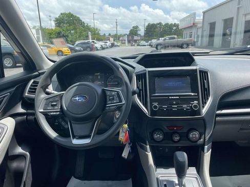 Used 2024 Subaru Forester AWD/4WD image 19