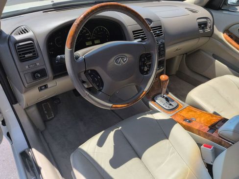 Used 2004 INFINITI I35 image 2