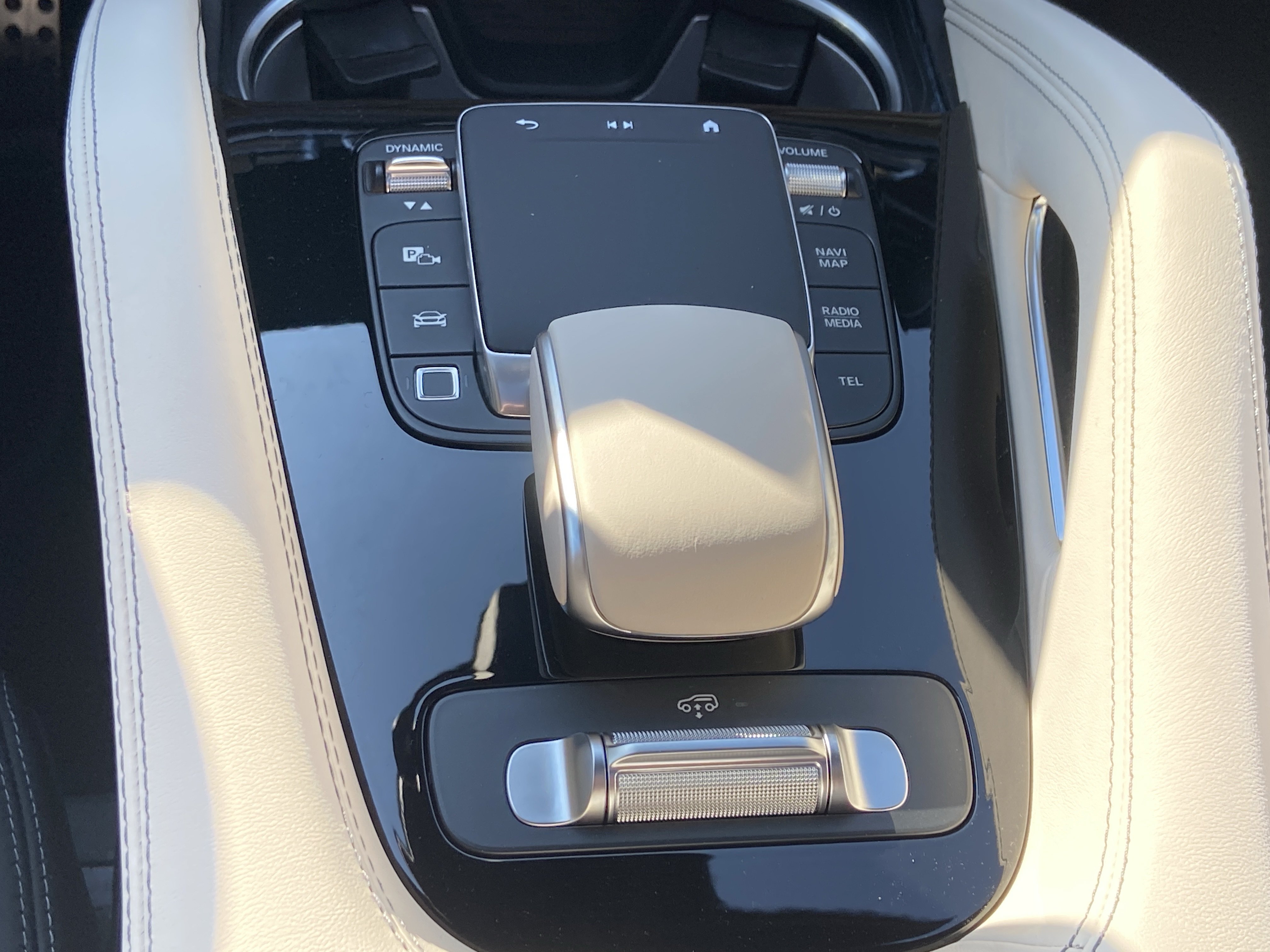 New 2026 Mercedes-Benz GLE 53 AMG 4MATIC Coupe image 32