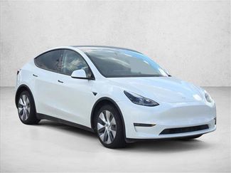 Used 2023 Tesla Model Y Long Range AWD/4WD video 3
