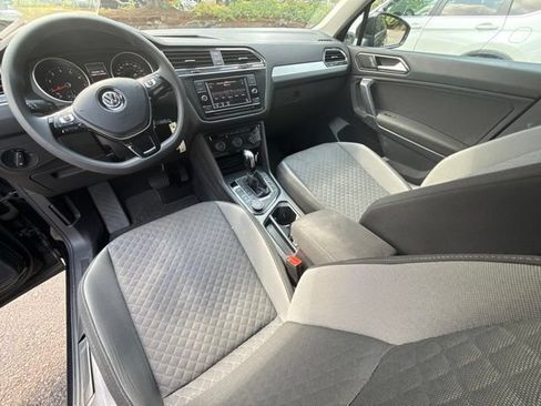 Used 2018 Volkswagen Tiguan S w/ 3rd Row Seat Package AWD/4WD image 8