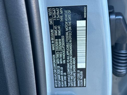 New 2026 Volvo EX30 Cross Country Ultra w/ Protection Package Premier image 26