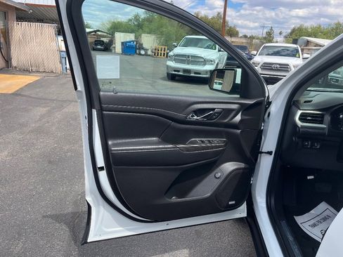 Used 2019 GMC Acadia SLT FWD image 29