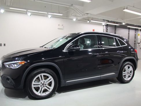 Certified 2023 Mercedes-Benz GLA 250 4MATIC image 4