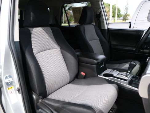 Used 2015 Toyota 4Runner SR5 RWD image 11