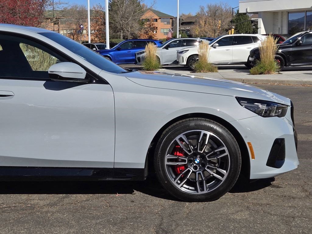 Certified 2026 BMW 530i xDrive w/ M Sport Package AWD/4WD image 11