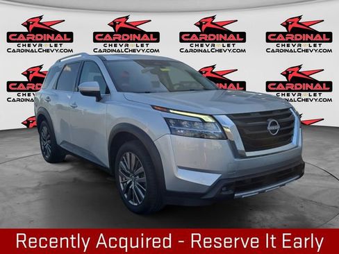 Used 2022 Nissan Pathfinder SL w/ SL Premium Package AWD/4WD image 1