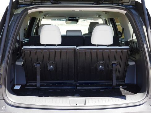 Used 2025 Hyundai Santa Fe SEL AWD/4WD image 46