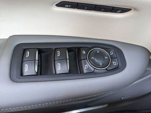 Used 2023 Cadillac XT5 Premium Luxury FWD image 59