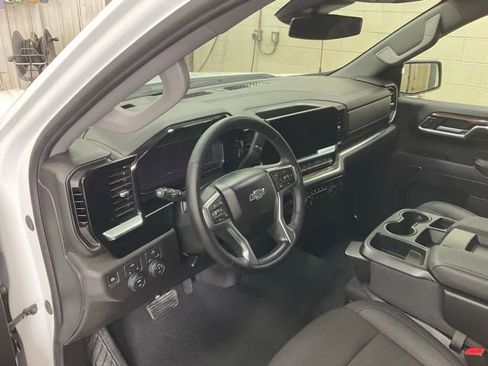 Used 2024 Chevrolet Silverado 1500 RST image 10