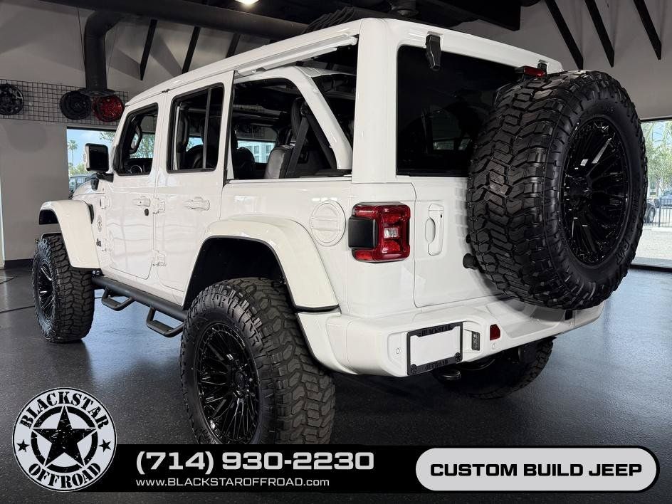 Used 2024 Jeep Wrangler High Altitude AWD/4WD image 5
