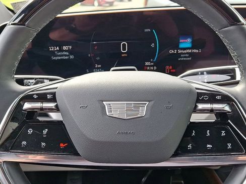 New 2026 Cadillac Vistiq Sport w/ LPO, Floor Liner Package image 13