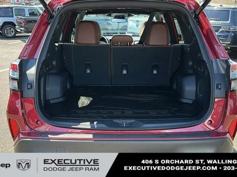 Used 2025 Subaru Forester Touring AWD/4WD image 25