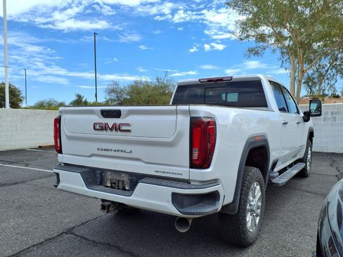Used 2023 GMC Sierra 2500 Denali AWD/4WD image 5