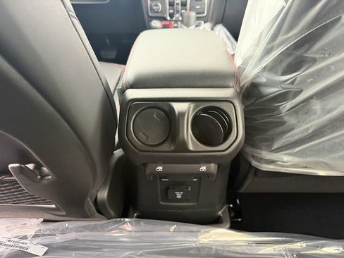 New 2026 Jeep Wrangler Unlimited Rubicon AWD/4WD image 24