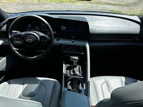 Used 2024 Hyundai Elantra Limited FWD image 27