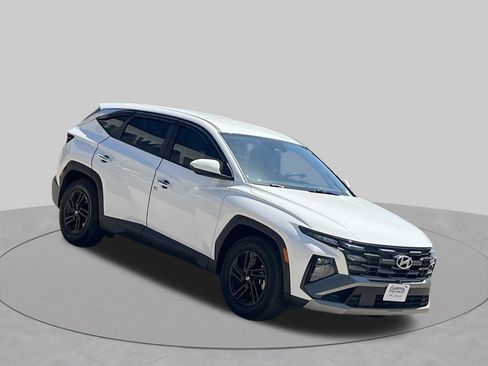Used 2025 Hyundai Tucson SE FWD image 7
