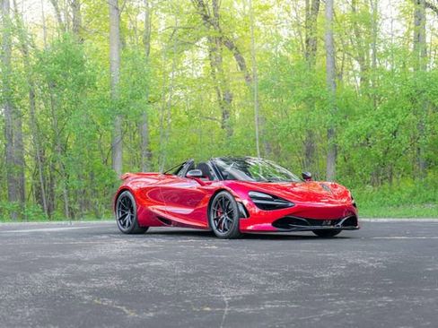 Used 2021 McLaren 720S Performance RWD image 32