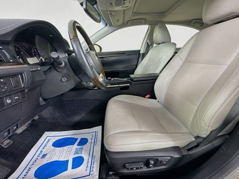 Used 2015 Lexus ES 350 w/ Premium Package image 27