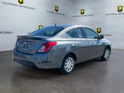 Used 2019 Nissan Versa SV image 5