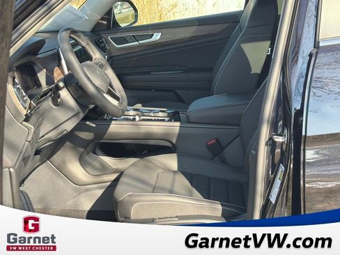 New 2026 Volkswagen Atlas SEL image 9