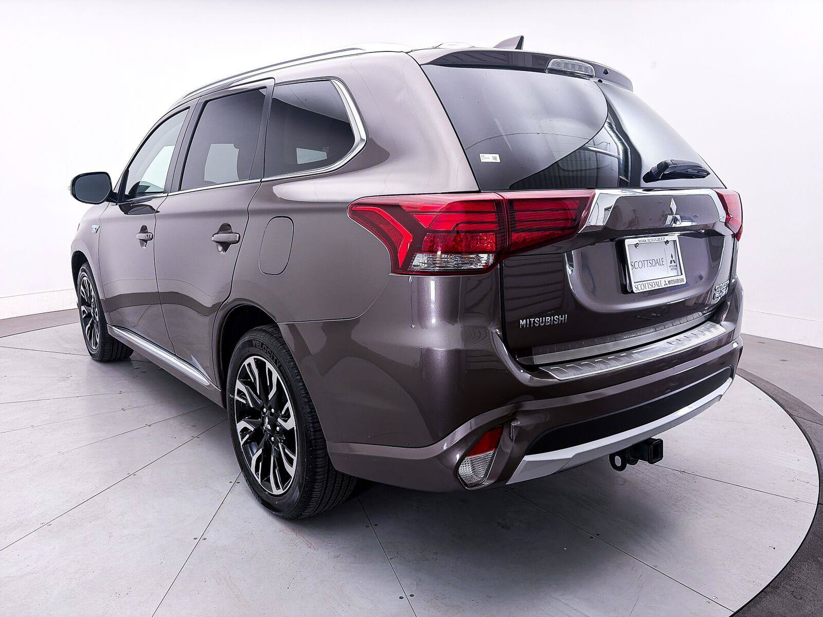 Used 2018 Mitsubishi Outlander SEL AWD/4WD image 7