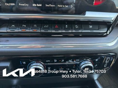Used 2024 GMC Sierra 1500 SLT w/ SLT Premium Plus Package AWD/4WD image 22