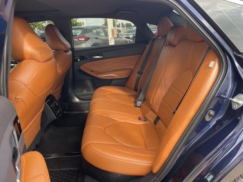 Used 2022 Toyota Avalon Limited image 14