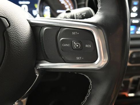 Used 2022 Jeep Wrangler Unlimited Sahara w/ Cold Weather Group image 11