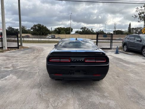 Used 2022 Dodge Challenger R/T Scat Pack w/ Shaker Package image 17