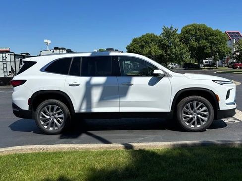 New 2026 Buick Enclave Preferred w/ Power Package FWD image 7