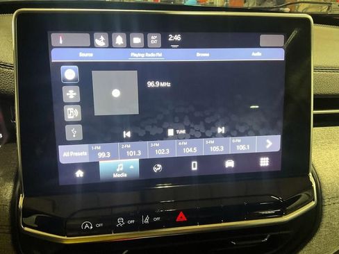 Used 2023 Jeep Compass Sport AWD/4WD image 18
