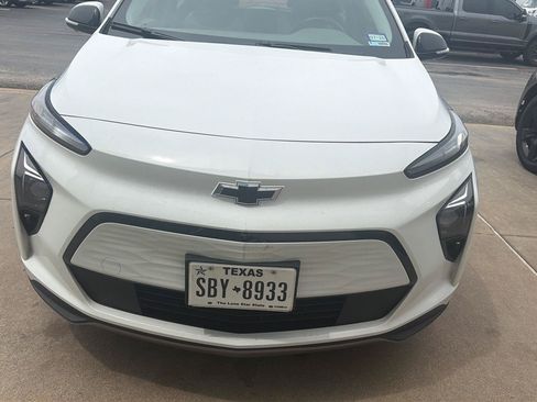 Used 2022 Chevrolet Bolt EUV Premier w/ Launch Edition FWD image 2