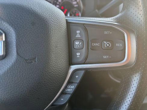 Used 2025 RAM 2500 Tradesman w/ Chrome Appearance Group image 25