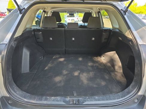 Used 2021 Toyota RAV4 XLE AWD/4WD image 33