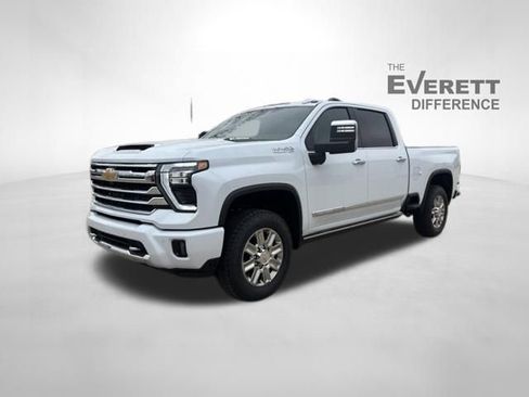 New 2026 Chevrolet Silverado 2500 High Country w/ High Country Premium Package AWD/4WD image 3