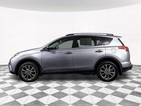 Used 2018 Toyota RAV4 Limited image 10