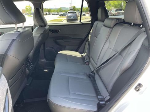 Used 2026 Subaru Outback Limited w/ Premium/Limited Package AWD/4WD image 3
