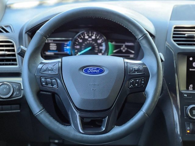 Used 2019 Ford Explorer XLT w/ Equipment Group 202A FWD image 33