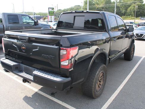 Used 2020 Nissan Titan PRO-4X w/ Pro-4x Convenience Package AWD/4WD image 6