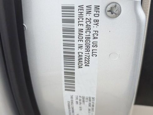 Used 2024 Chrysler Pacifica Touring-L image 34