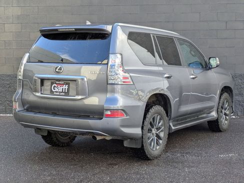 Used 2023 Lexus GX 460 Premium image 5